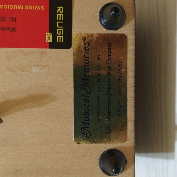 Vintage Reuge Musical Memories Jewelry Box Plays "Memory" - Picture 7 of 7